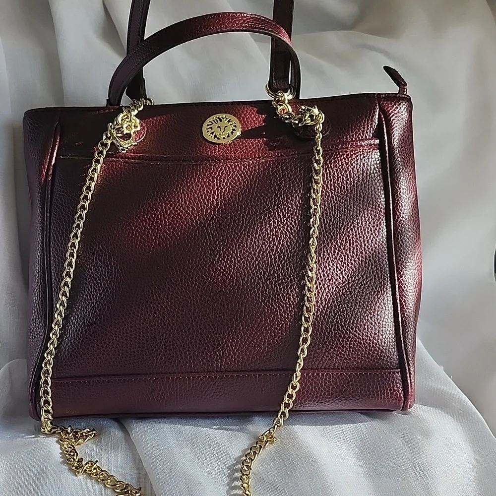 Anne Klein Ex Cond Elegant Burgundy Fax Leather Tote Bag W Gold Chain, $55